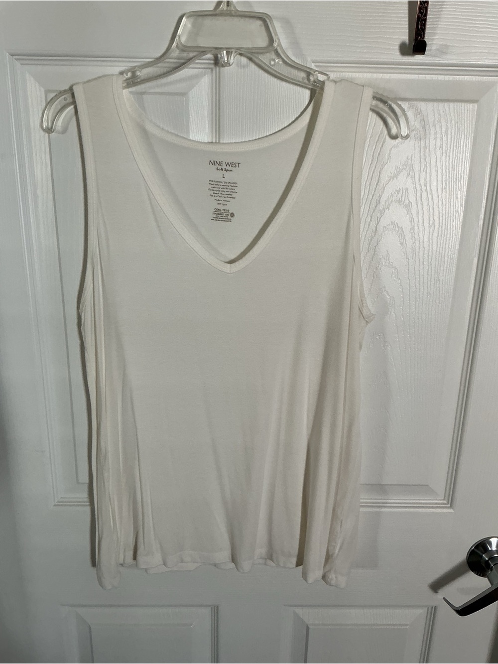 Nine West Women's Cream V-Neck Tank Top